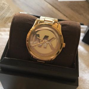 Gorgeous gold Michael kors watch